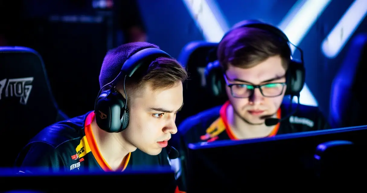 CS2-joukkueen roolit: opas IGL:ään, entryyn ja lurkkiin